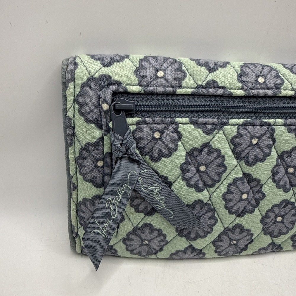 Vera Bradley Womens Cotton Tri-fold Wallet Teal Floral Full Size 8.5"x4" Retired - Picture 2 of 13